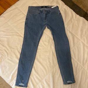 Hollister mens super skinny jeans W 32 x L 32 NWT